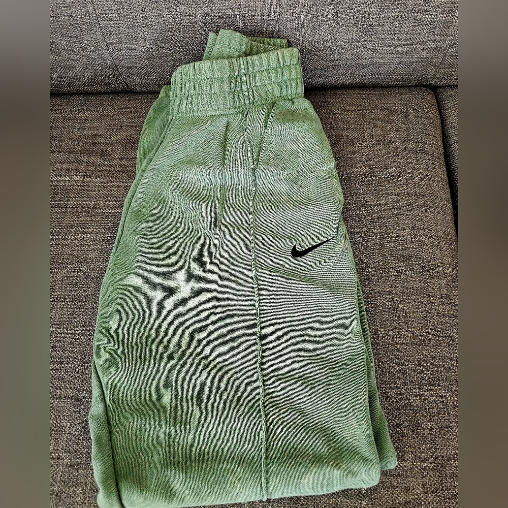 Women's Nike Green Joggers XS